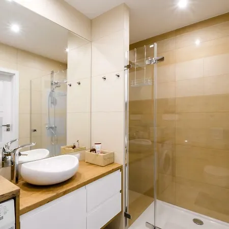 M&R Apartament Airport&Business Deluxe Cybernetyki 17 - Underground Garage - Free Wifi - Netflix - Air Conditioning - Self Check-In, Close By Chopin Airport Varsavia Esterno foto
