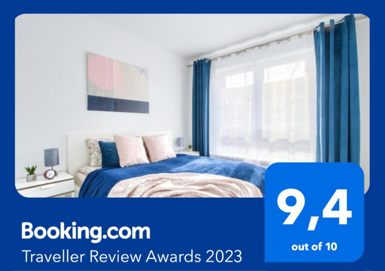Appartamento M&r Airport&business Deluxe Cybernetyki 17 - Underground Garage - Free Wifi - Netflix - Air Conditioning - Self Check-in, Close By Chopin Airport *