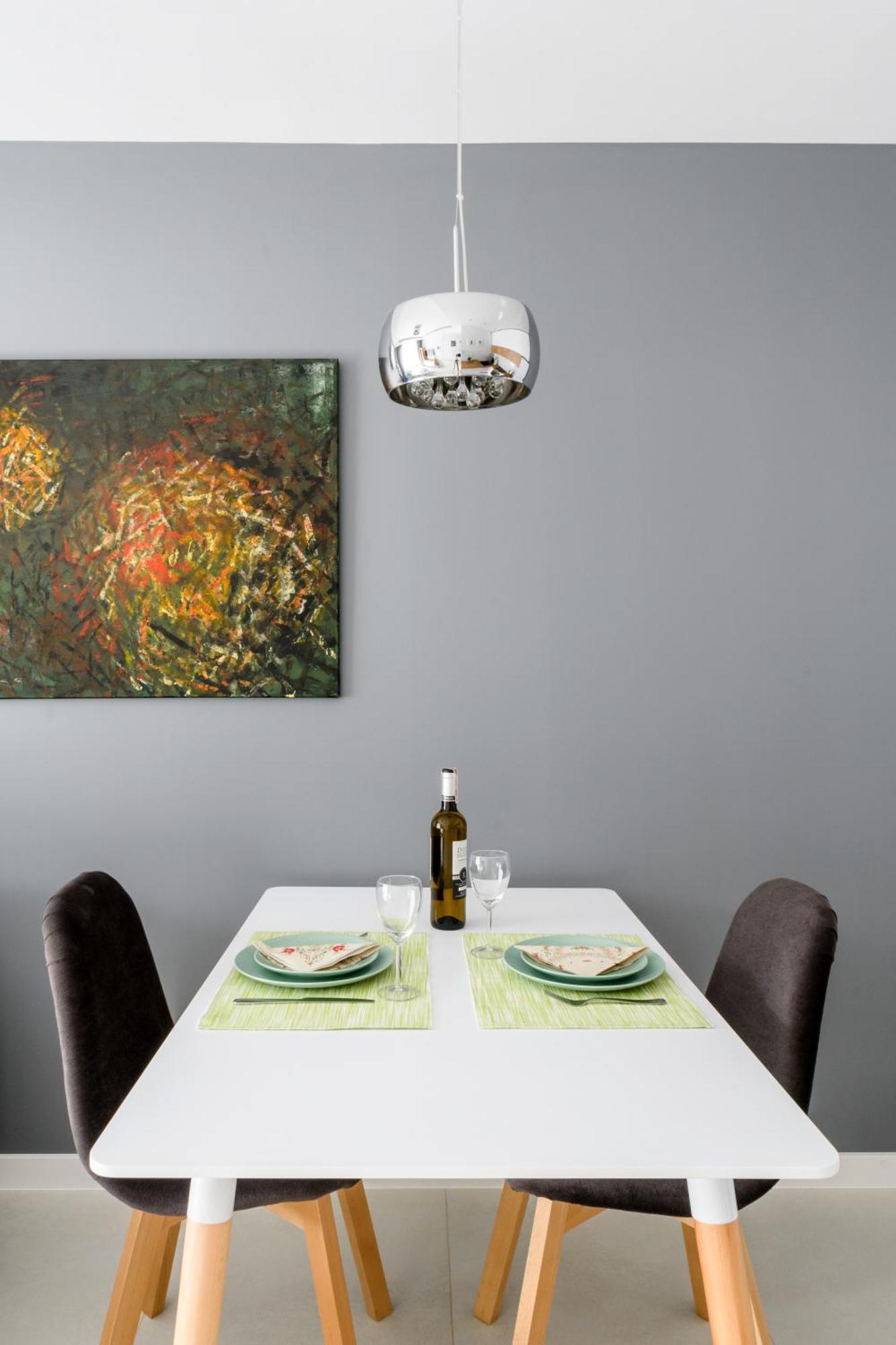 M&r Airport&business Deluxe Cybernetyki 17 - Underground Garage - Free Wifi - Netflix - Air Conditioning - Self Check-in, Close By Chopin Airport Appartamento Varsavia